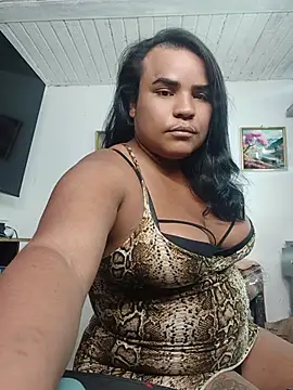 lucianaosorno live cam on StripChat