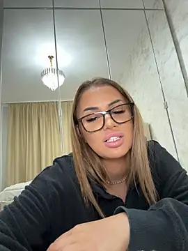 KirstieVegas