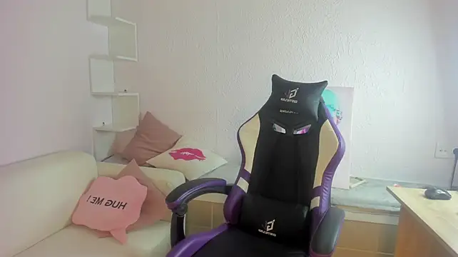Ella_starrr__