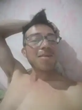 xhopppp live cam on StripChat