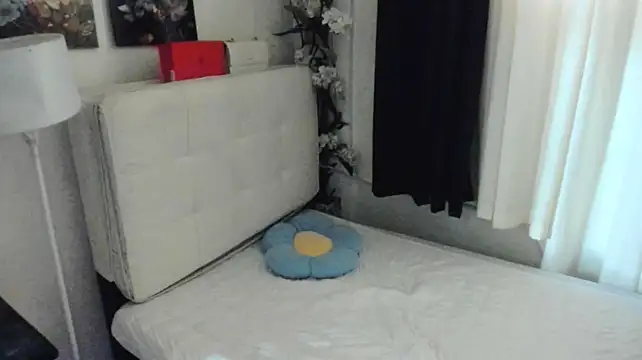 hugecock_amira