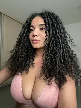 Curlyierr webcam