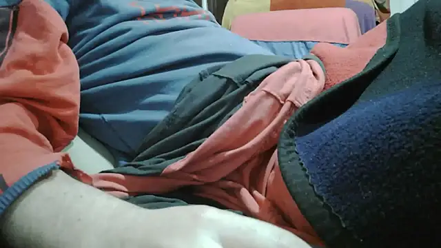 messi_syssy live cam on StripChat