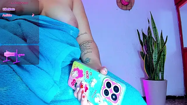camilita_hurtadoo live cam on StripChat