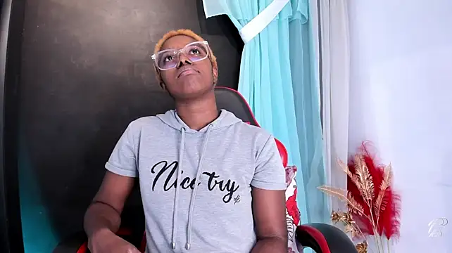 connywellss live cam on StripChat