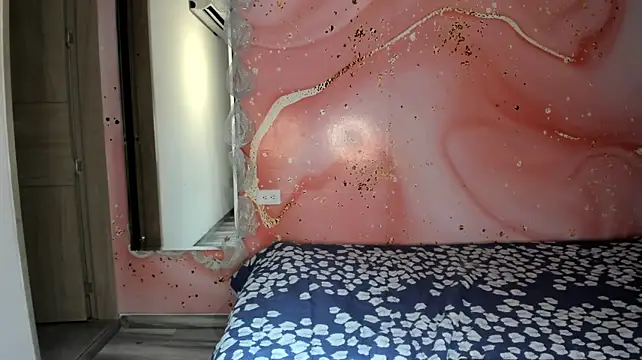 Cloe_Dollss18 webcam