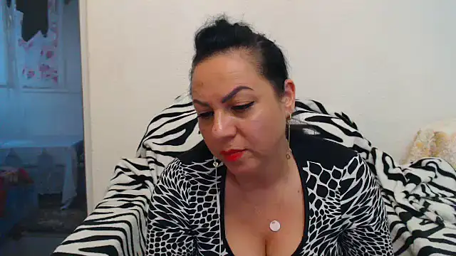 MissElla