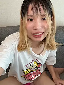 una2001 Live Webcam on Stripchat