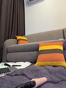 Yanika_