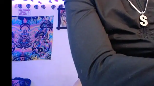 bastethott (F young) - squirt or cum?