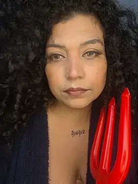 jazielstar24 (F milf) - Chupar tetas