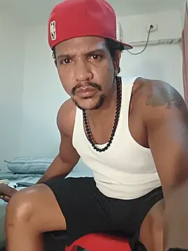bigdick211292 live cam on StripChat