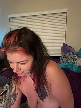 MarlaFknSinger live cam on StripChat