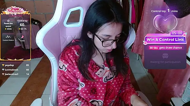 Maggie_Fox3 live cam on StripChat