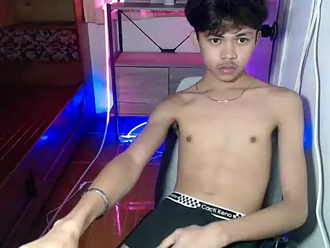 ur_josh06 (M young) - CUM IN PUBLIC OR PVT!!