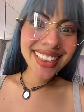 Eva_Feller69