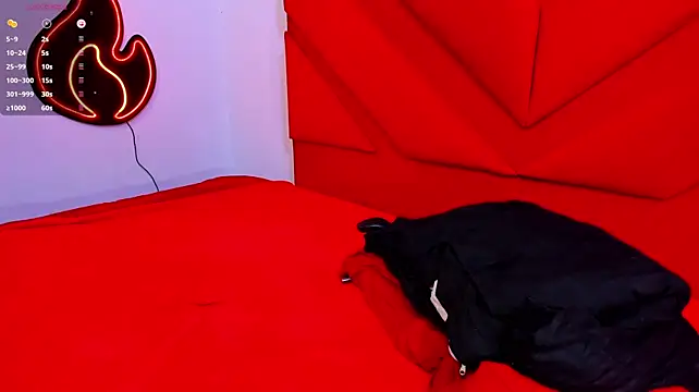 chris_red18