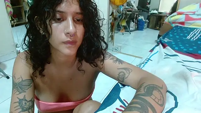 AlinaWoolf_
