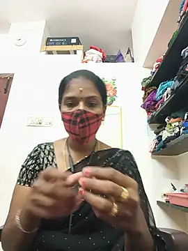 Tamil_Yalini12