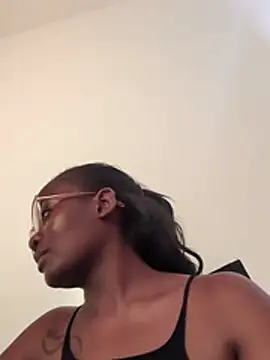 bustytemptress1