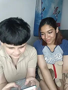 Valkiria_and_Sam webcam