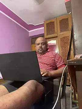 Christopher Williams（Dick_6inches_Delhi）