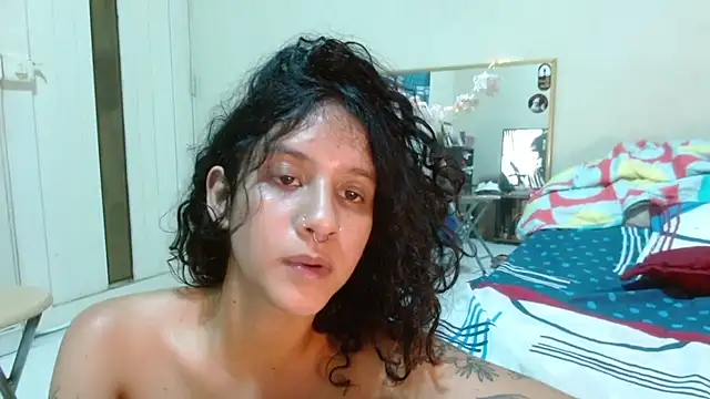 AlinaWoolf_