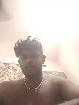Raa9990 live cam on StripChat