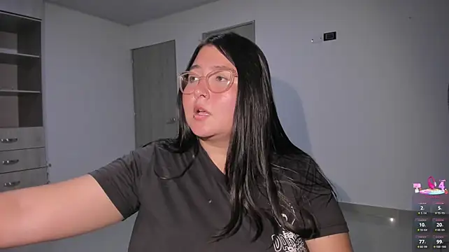 chloe_blade
