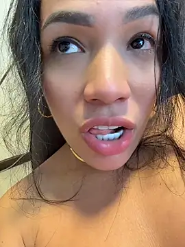 SQUIRTINGQUEEN11 webcam