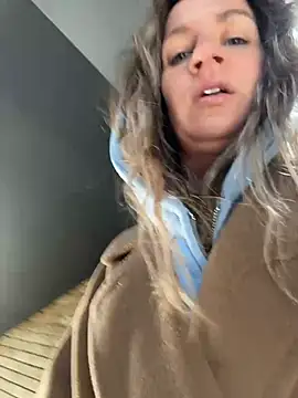 EvvaMur live cam on StripChat