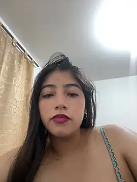 jessica_outdoors live cam on StripChat
