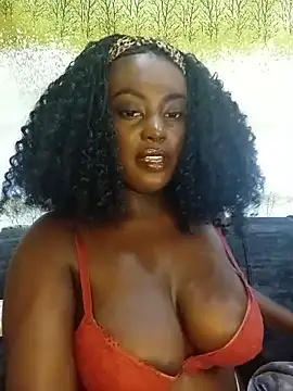 cocoluxe live cam on StripChat
