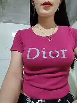 Vyvvyy96 live cam on StripChat