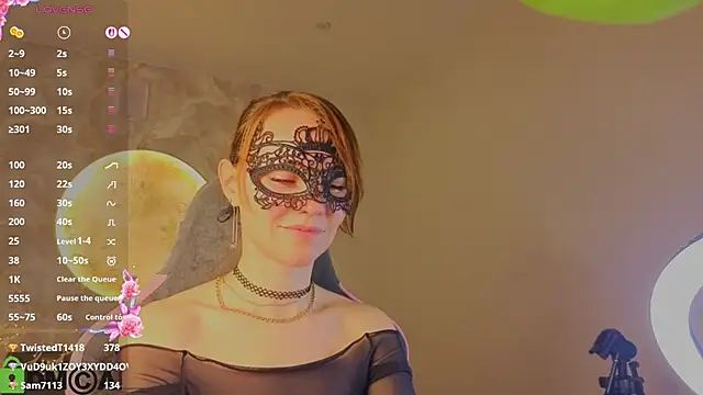 MargoKelly live cam on StripChat