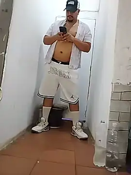 Tequilamaster live cam on StripChat