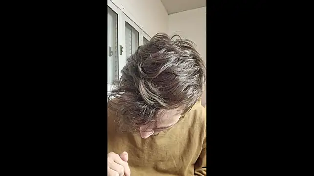 BoyWithToys1 live cam on StripChat