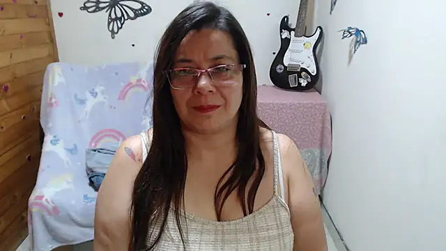 lilisa777 (F milf) - of fucking play and toys.