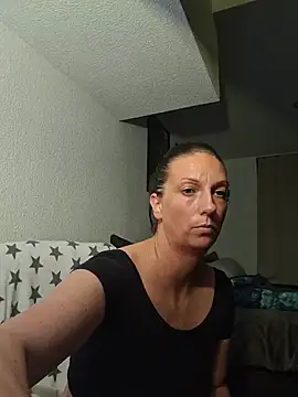 sexyjulia21 (F milf) - 💦 Squirt Video 💦