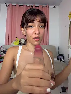 soficherry_ (F teen) - nipple clamps