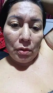 brenda_berck_ (F milf) - show  milk  nipples