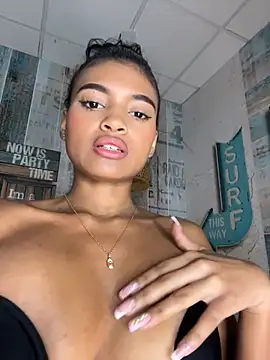 HeyBunnyXXX live sex cam