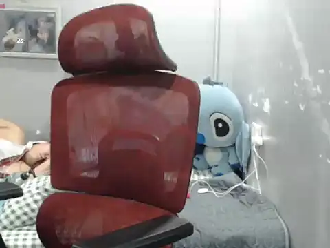 BubbleButtPinay webcam