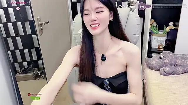 Yueyue-MM live sex cam