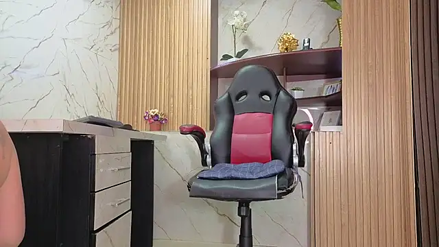 MissEscarleth