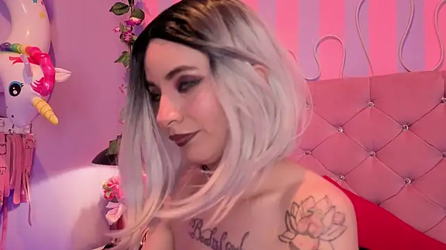 lauren_evans96 live cam on StripChat