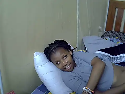 Sexxybeib_2 live cam on StripChat