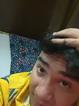 camilo_white2 live cam on StripChat