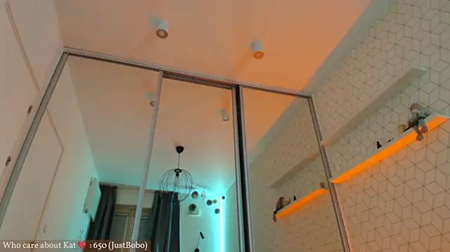 Kfodss live cam on StripChat