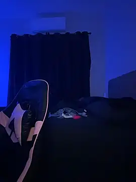 Manu_2002_ live sex cam